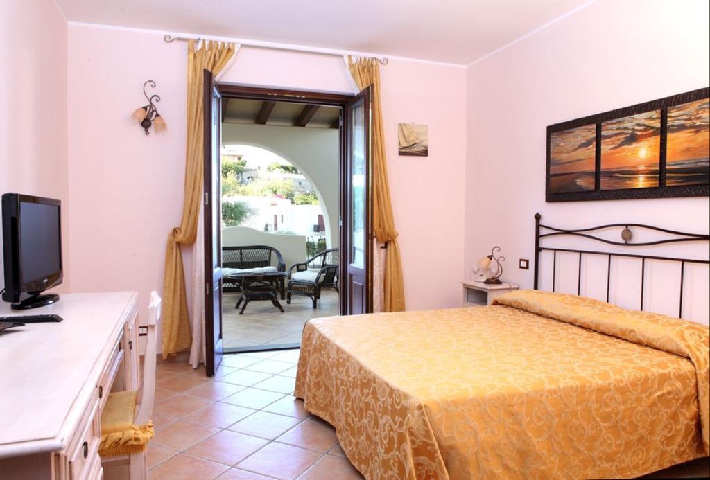 Borgo Eolie Hotel